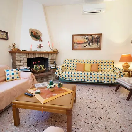 Дом отдыха La Casa D' Irene Айя-Евфимия